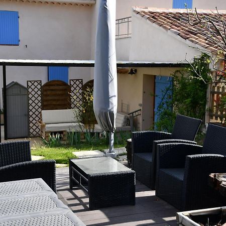 L'Ocabee Villa La Tour-d'Aigues Bagian luar foto