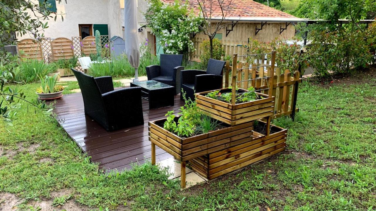 L'Ocabee Villa La Tour-d'Aigues Bagian luar foto